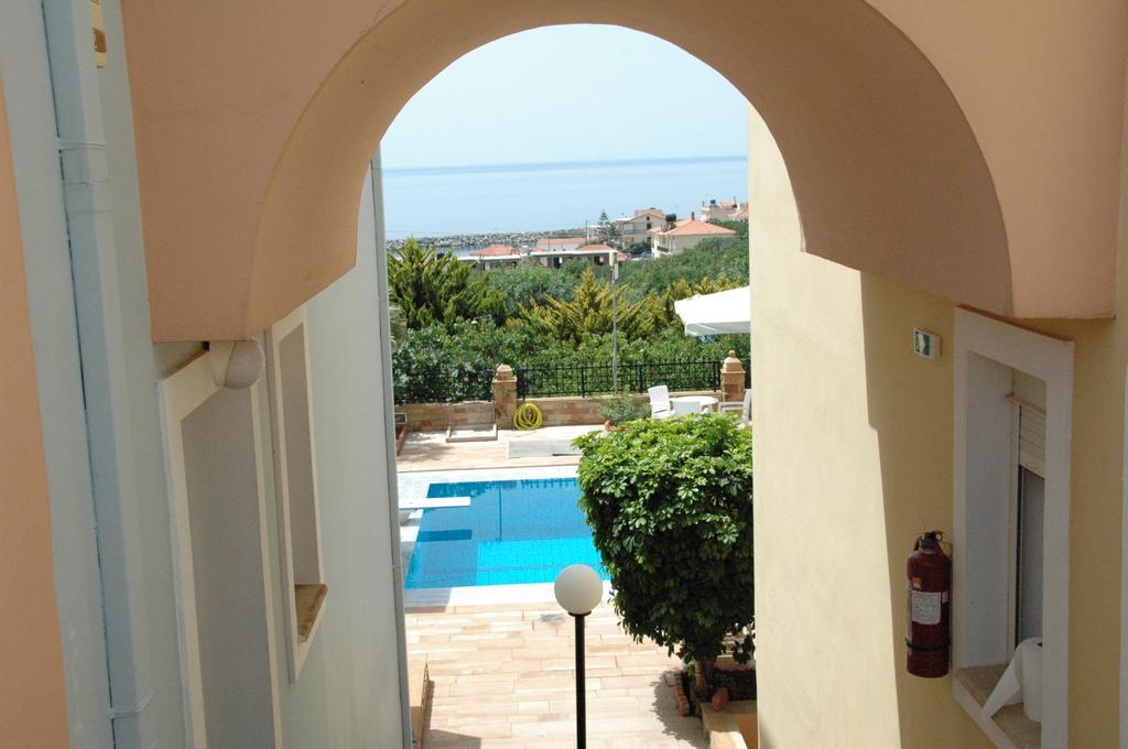 Toulipa Rooms Agia Ermioni Exterior foto